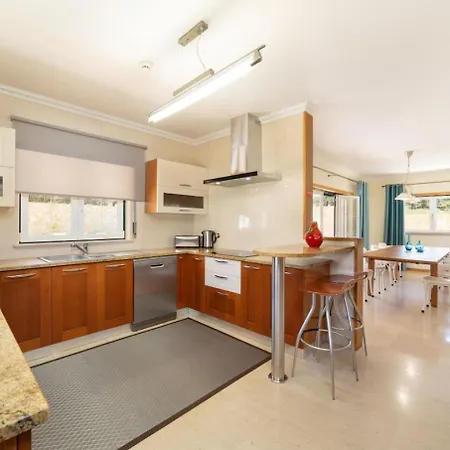 Amazing Villa With Capacity For 8 People Tatil Evi *