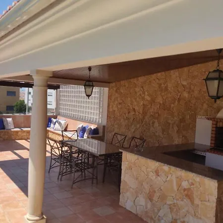 Amazing Villa With Capacity For 8 People *
